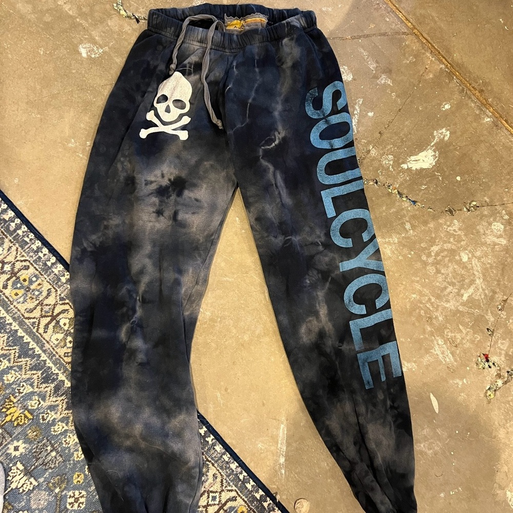 AVIATOR NATION SWEATS - SOUL CYCLE